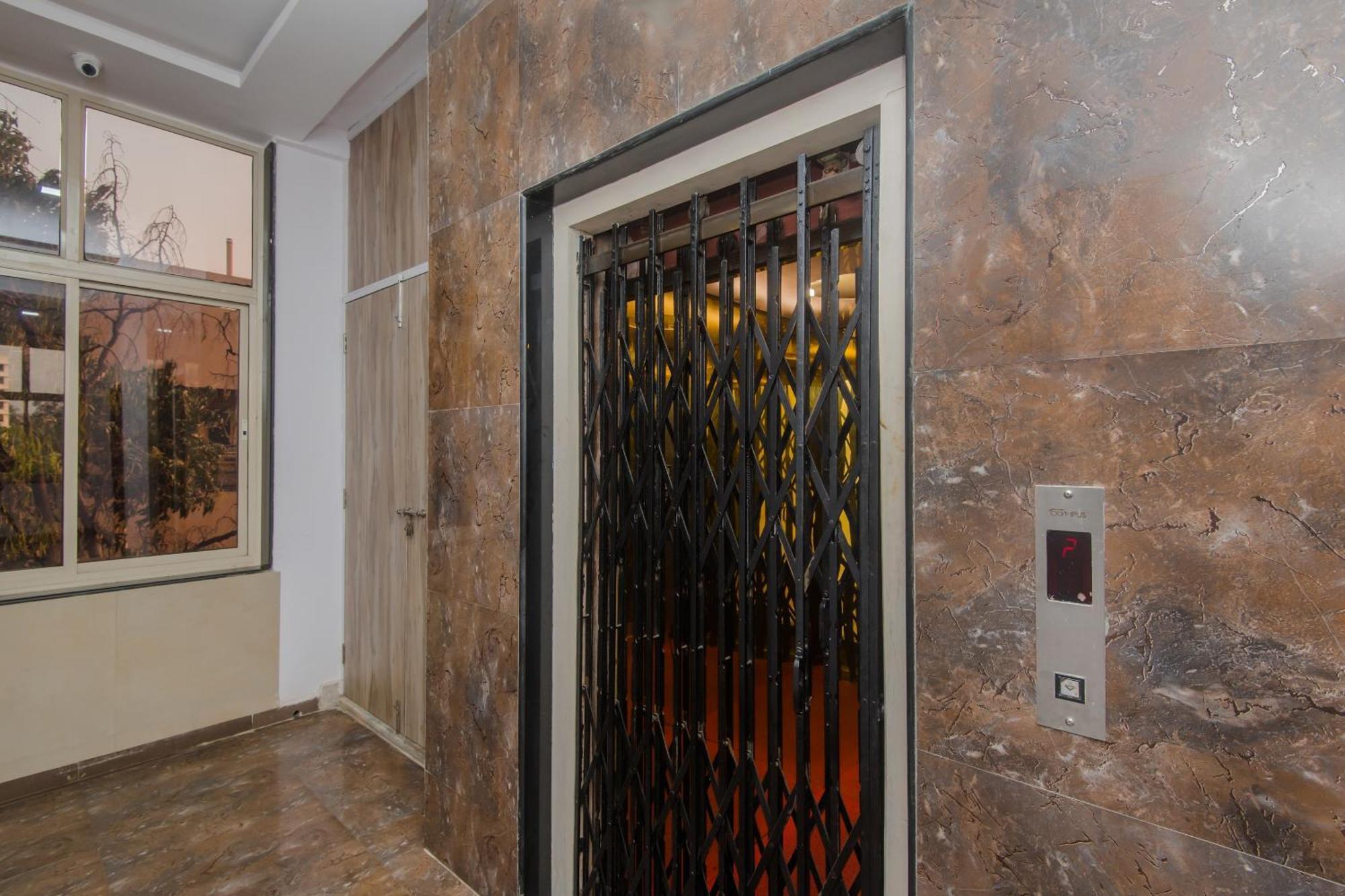 Super Hotel O Divine Residency Near Phoenix Marketcity Mumbai Exterior foto
